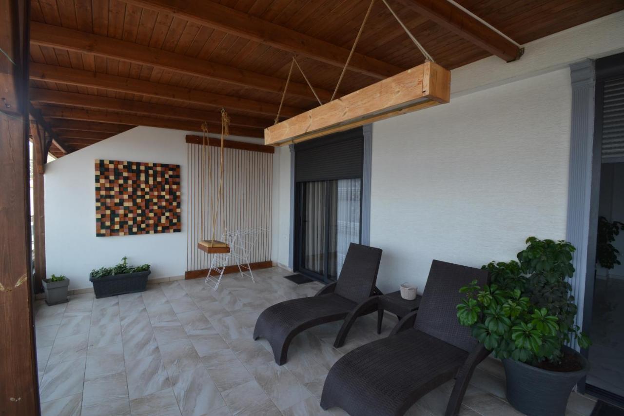 Luxury Penthouse B&E Apartment Sarande Bagian luar foto