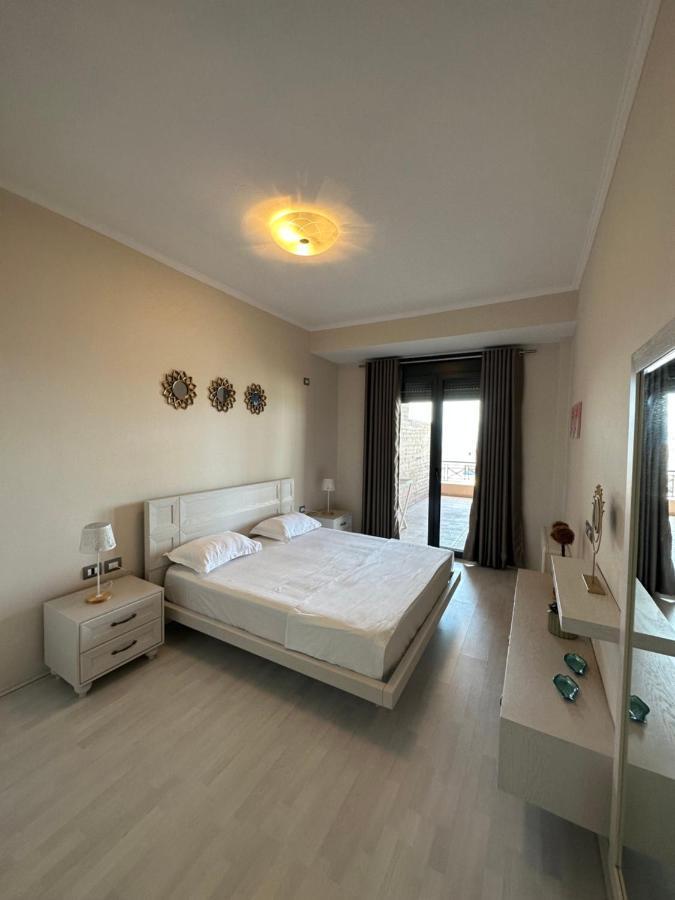 Luxury Penthouse B&E Apartment Sarande Bagian luar foto